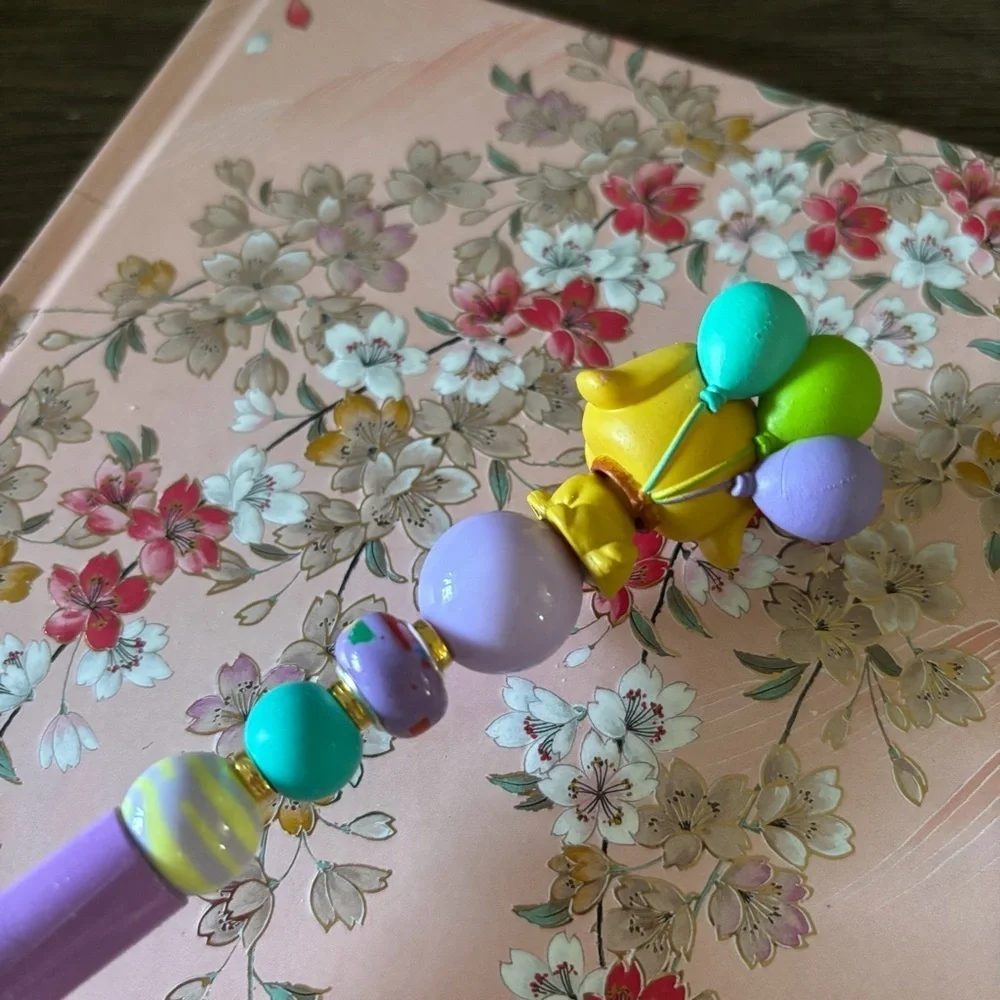 Disney Doorables: Up: Dug with Balloons handmade beaded pen